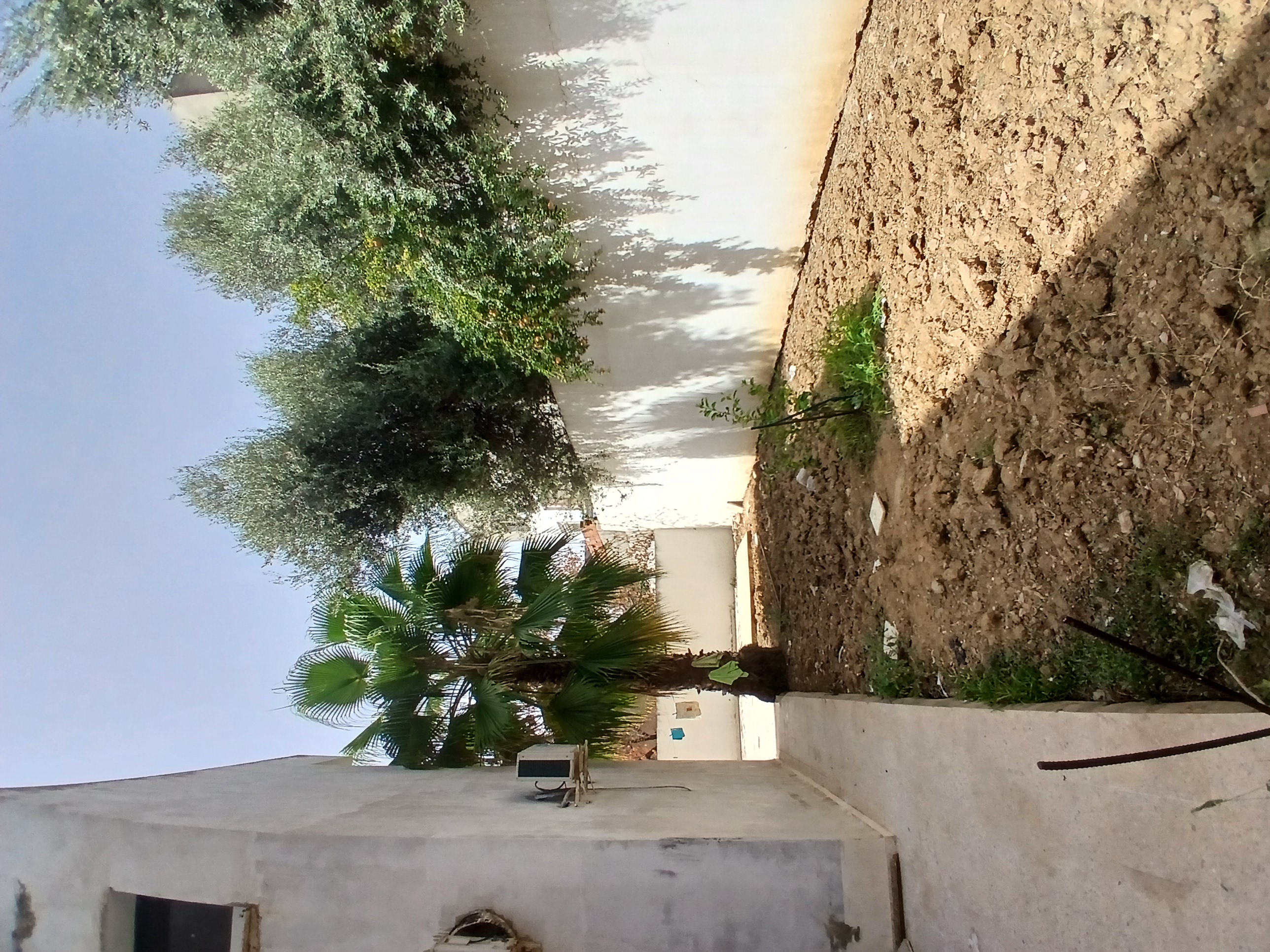 Mnihla&nbsp;Jardins d'el Menzah&nbsp;Vente&nbsp;Maisons&nbsp;Villa 2 niveaux aux jardkns menzah 1cot� mosqu�e