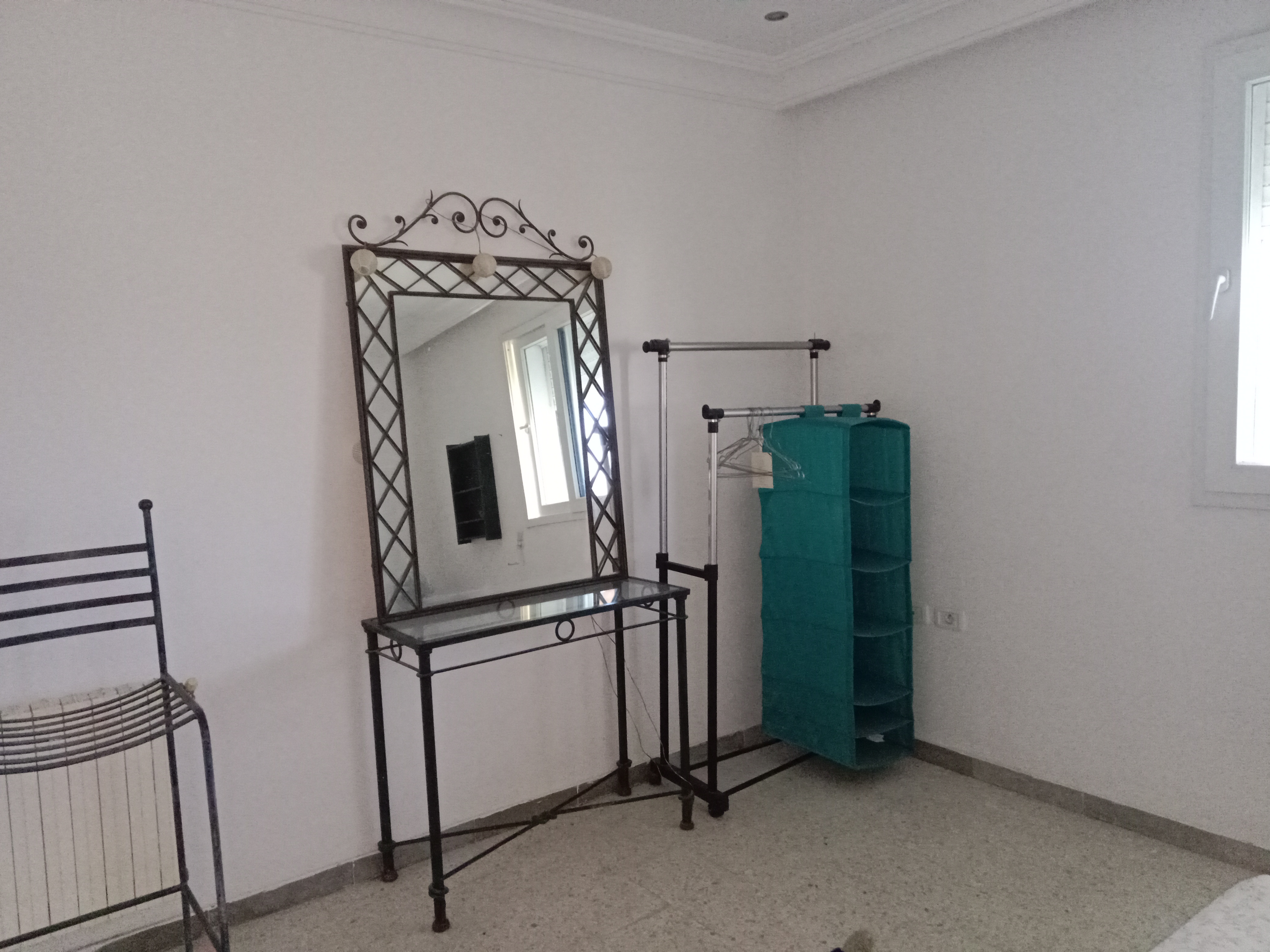 El Menzah&nbsp;Tunis Belvedere&nbsp;Location&nbsp;Appart. 5 pi�ces+&nbsp;R�sidence calme plein verdure