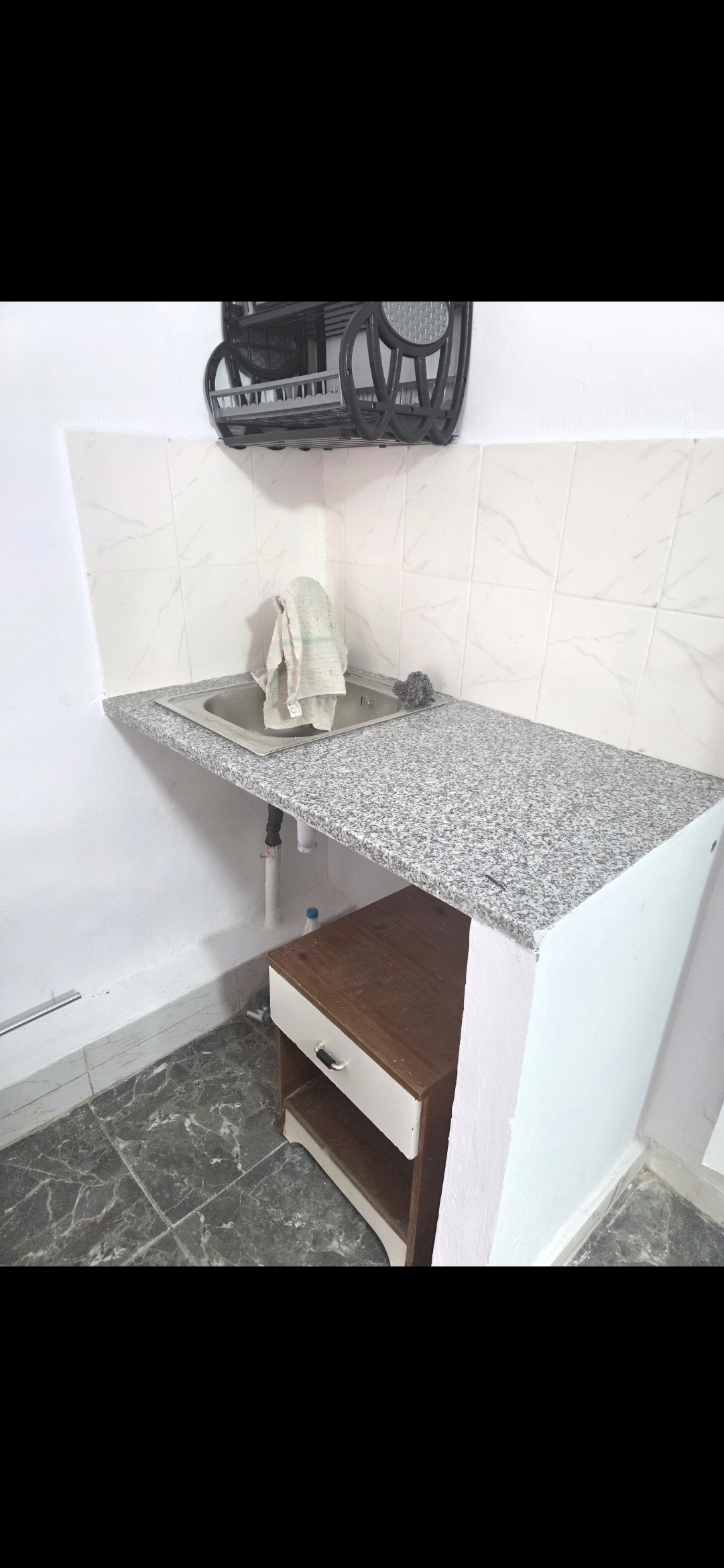 El Menzah&nbsp;El Manar 1&nbsp;Location&nbsp;Appart. 1 pi�ce&nbsp;S0 meubl� manar1 en face campus universitaire