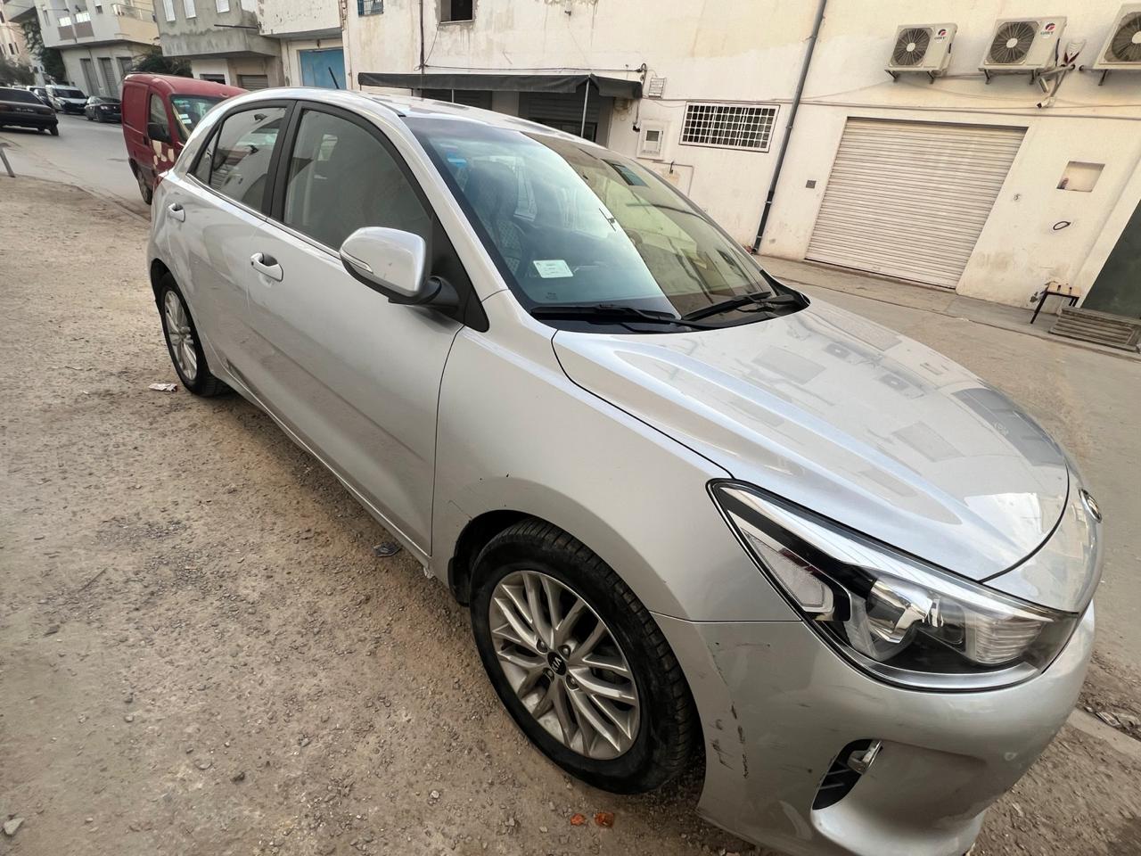 Mornag&nbsp;Mornag&nbsp;Kia&nbsp;Rio&nbsp;Kia rio faible kilom�trage