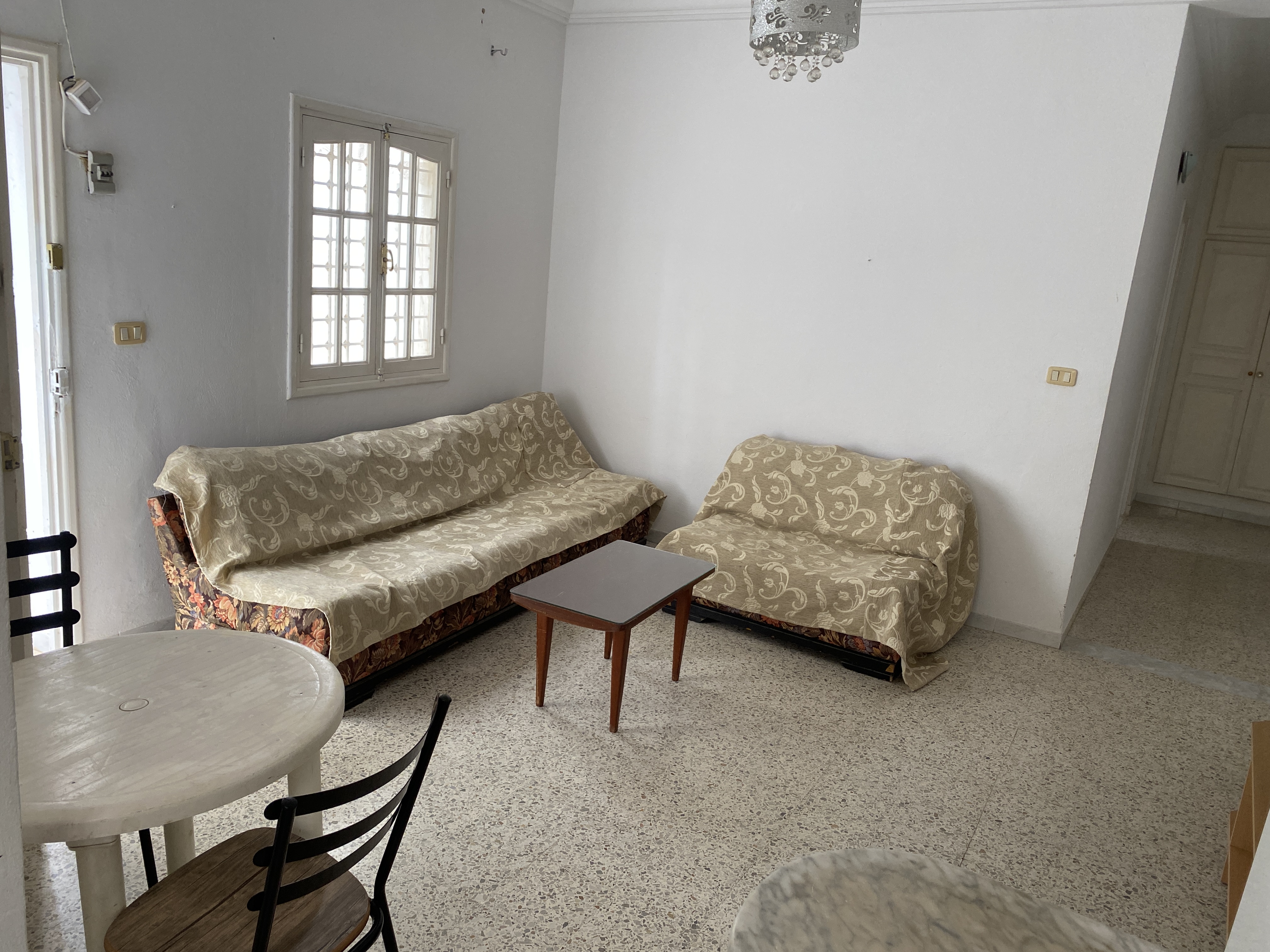 Hammamet&nbsp;Hammamet&nbsp;Bureaux & Commerces&nbsp;Bureau&nbsp;S plus 1  entr� ind�pendante hammamet