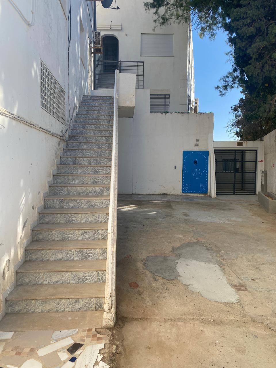 Hammamet&nbsp;Hammamet&nbsp;Bureaux & Commerces&nbsp;Bureau&nbsp;S plus 1  entr� ind�pendante hammamet