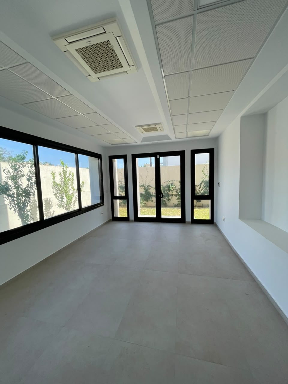 Cite El Khadra&nbsp;Cite Jardins&nbsp;Bureaux & Commerces&nbsp;Bureau&nbsp;Immeuble r plus 2 � alain savary