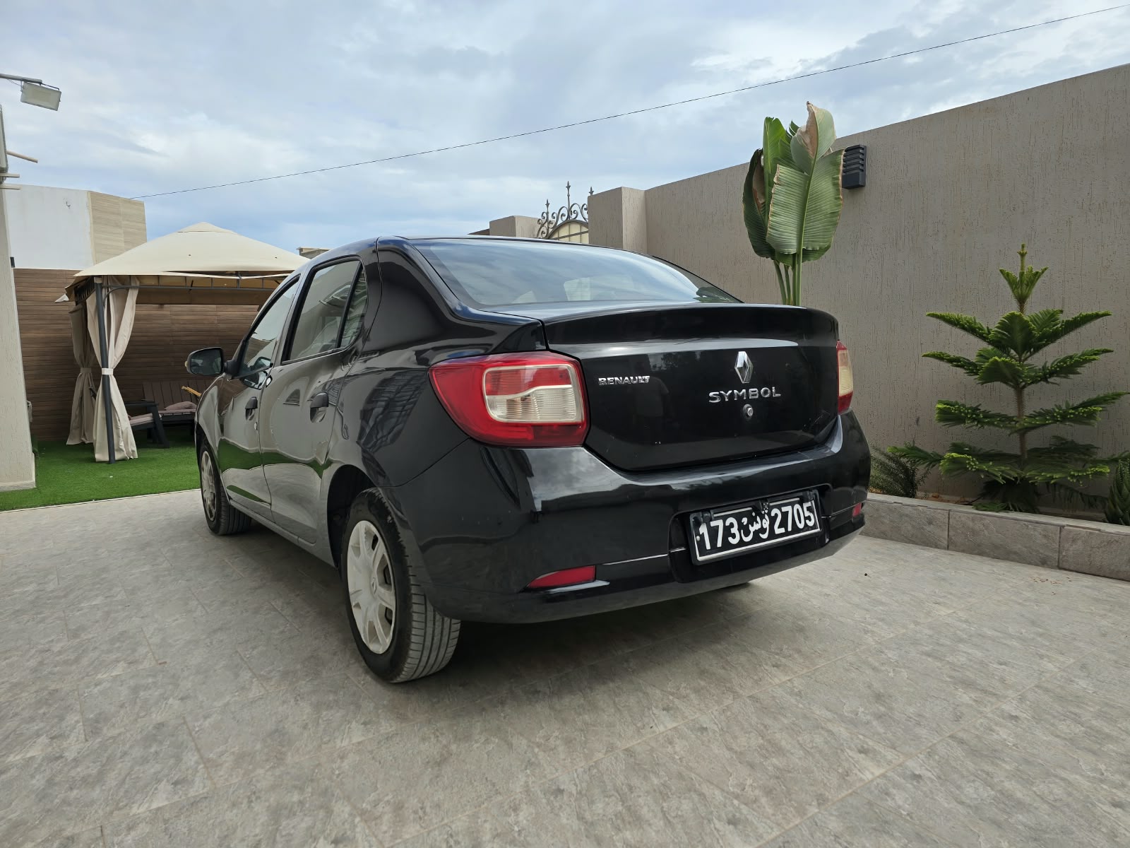 Sakiet Ezzit&nbsp;Sakiet Ezzit&nbsp;Renault&nbsp;Symbol&nbsp;Renault symbol 2