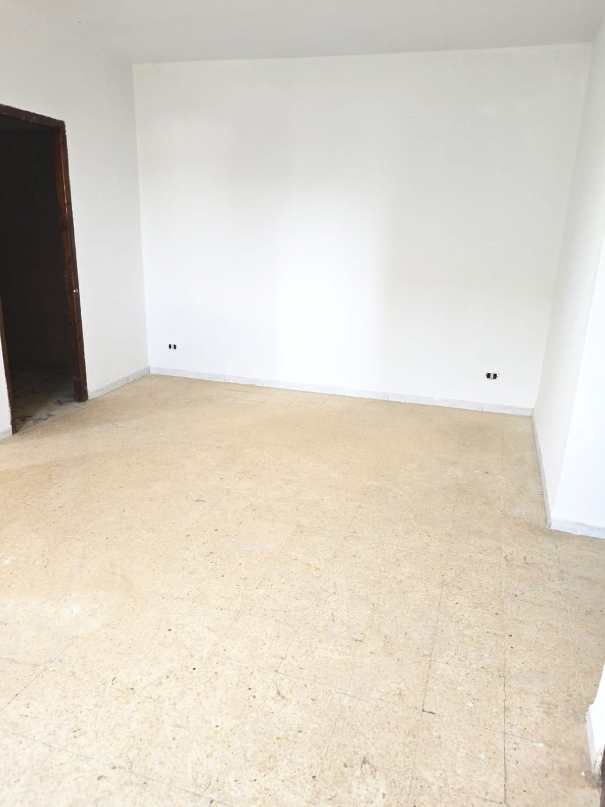 La Marsa&nbsp;Cite Bhar Lazreg&nbsp;Vente&nbsp;Appart. 1 pi�ce&nbsp;Immeuble � bhar lazreg