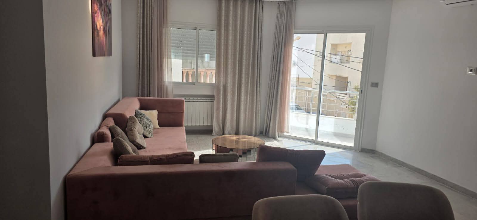 Raoued&nbsp;Cite El Ghazala 1&nbsp;Location&nbsp;Appart. 3 pi�ces&nbsp;�tage de villa s2 cit� el ghazela