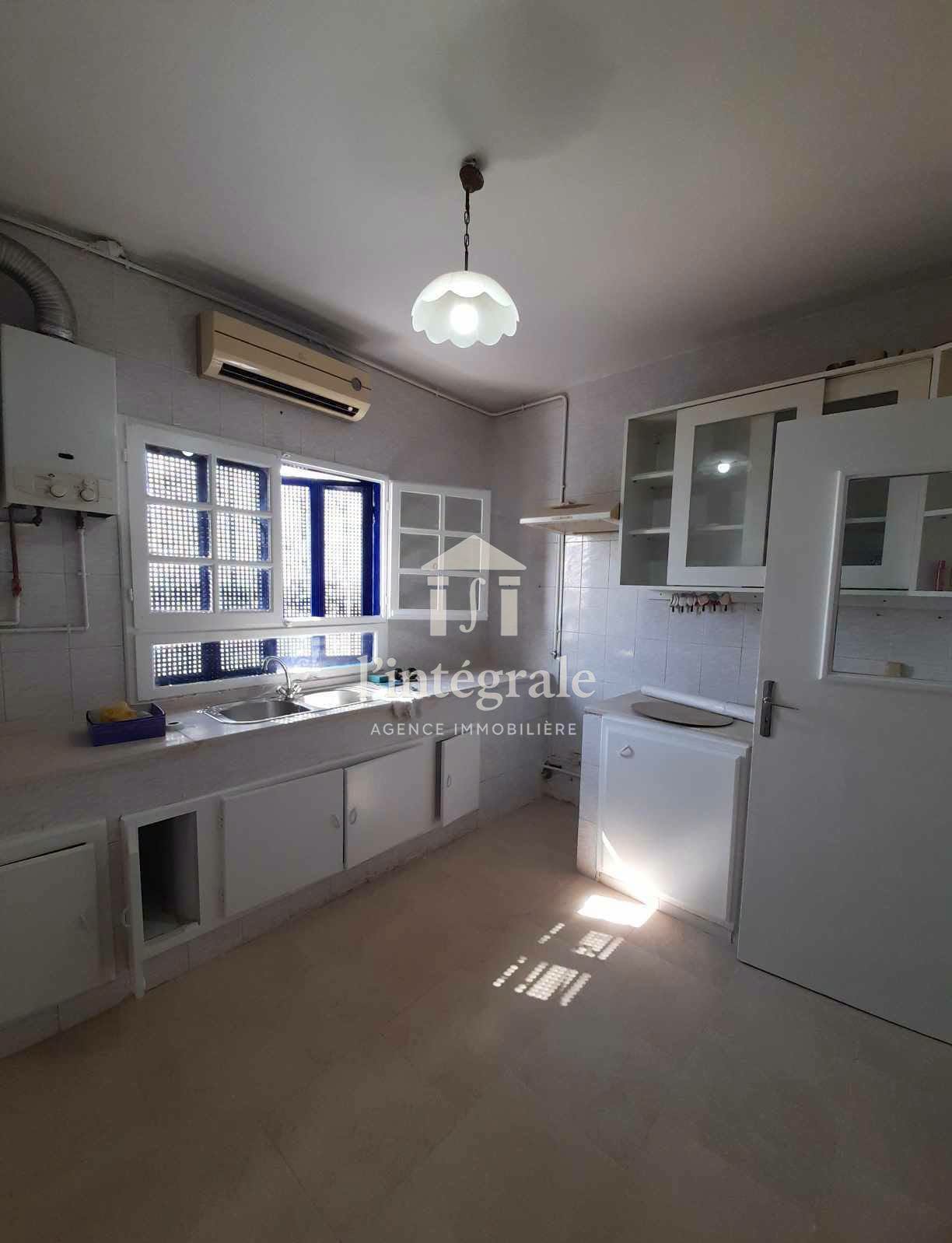El Menzah&nbsp;El Manar 1&nbsp;Location&nbsp;Maisons&nbsp;Triplex exceptionnel � usage mixte