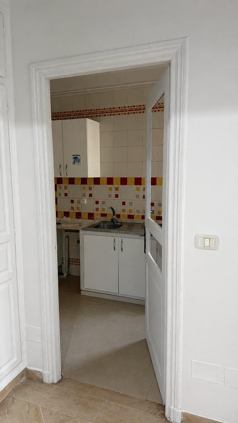 Ariana Ville&nbsp;Riadh Landlous&nbsp;Location&nbsp;Appart. 1 pi�ce&nbsp;S1 830 riadh el andalous