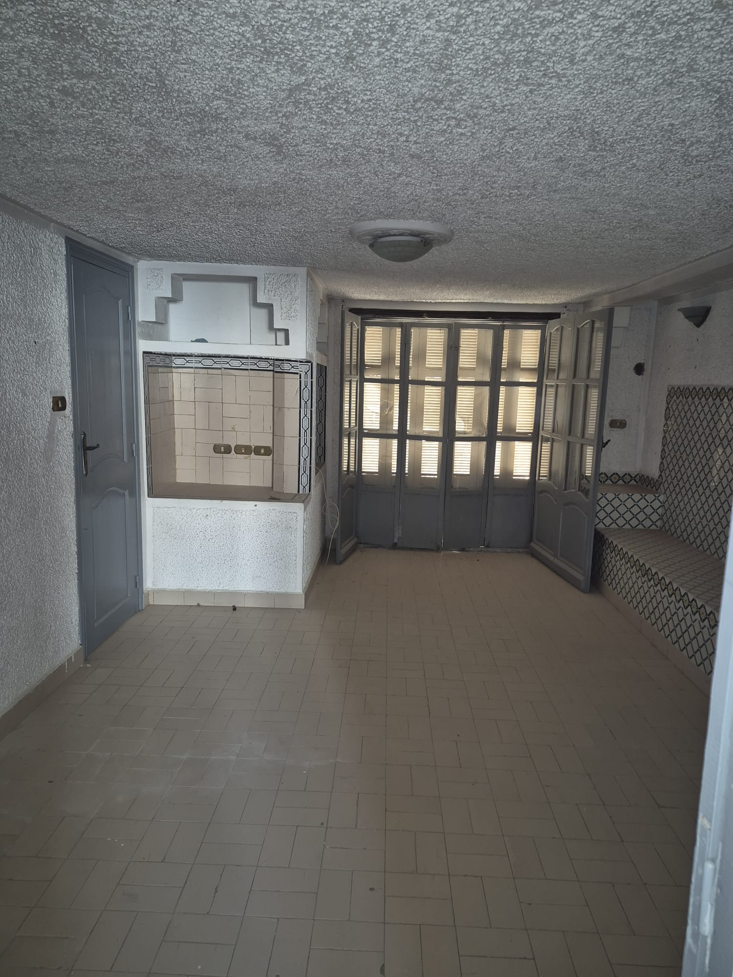 Raoued&nbsp;Cite El Ghazala 2&nbsp;Location&nbsp;Appart. 3 pi�ces&nbsp;S plus 3 avec grande terrasse