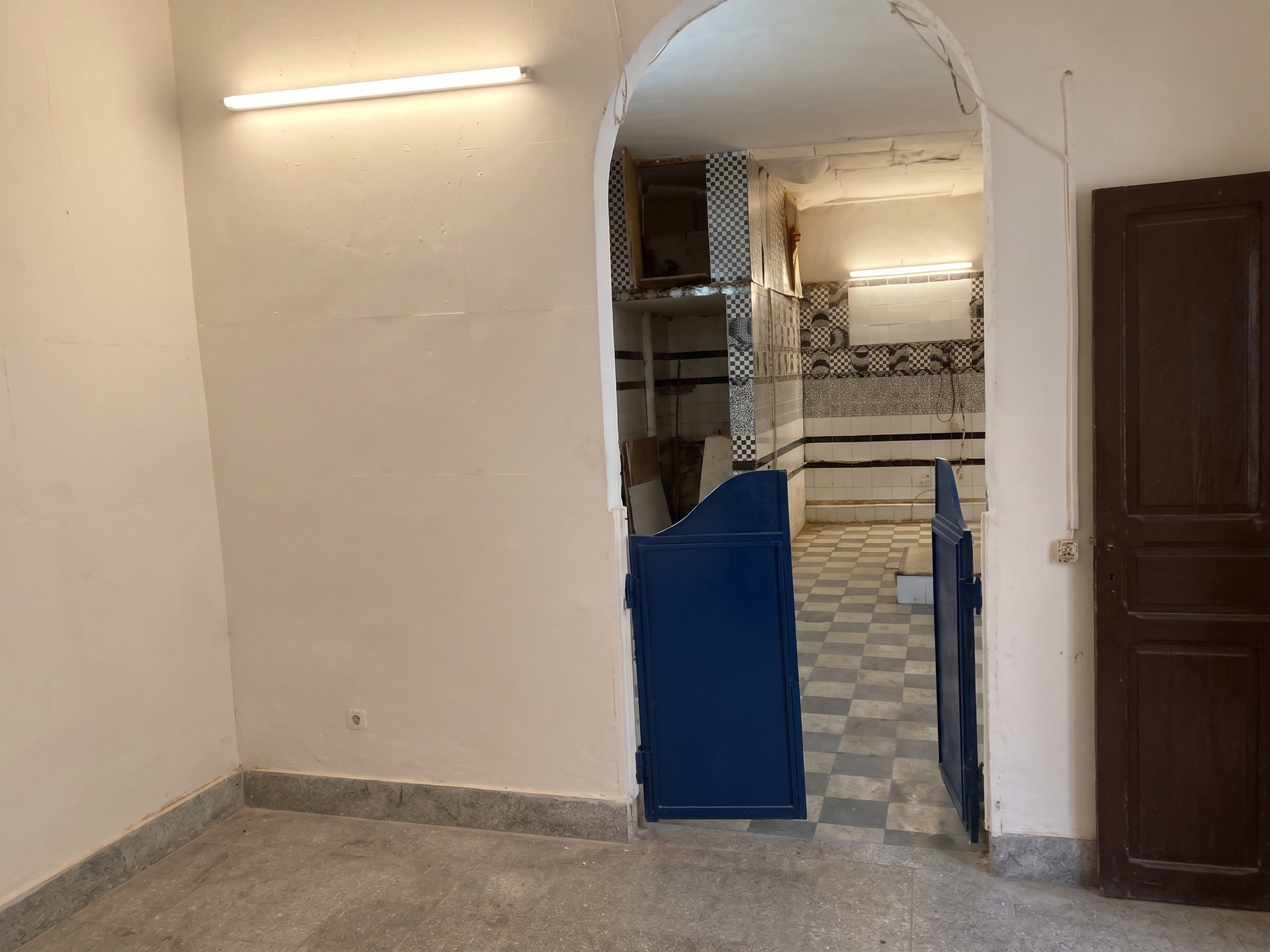 Sidi El Bechir&nbsp;Sidi El Bechir&nbsp;Location&nbsp;Surfaces&nbsp;Local commercial en centre ville