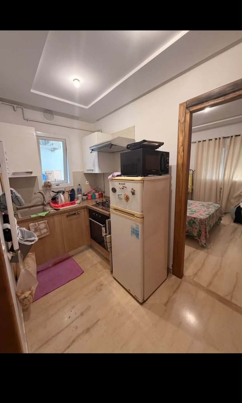 La Marsa&nbsp;Cite Bhar Lazreg&nbsp;Location&nbsp;Appart. 1 pi�ce&nbsp;S plus 1 propre avec ppss