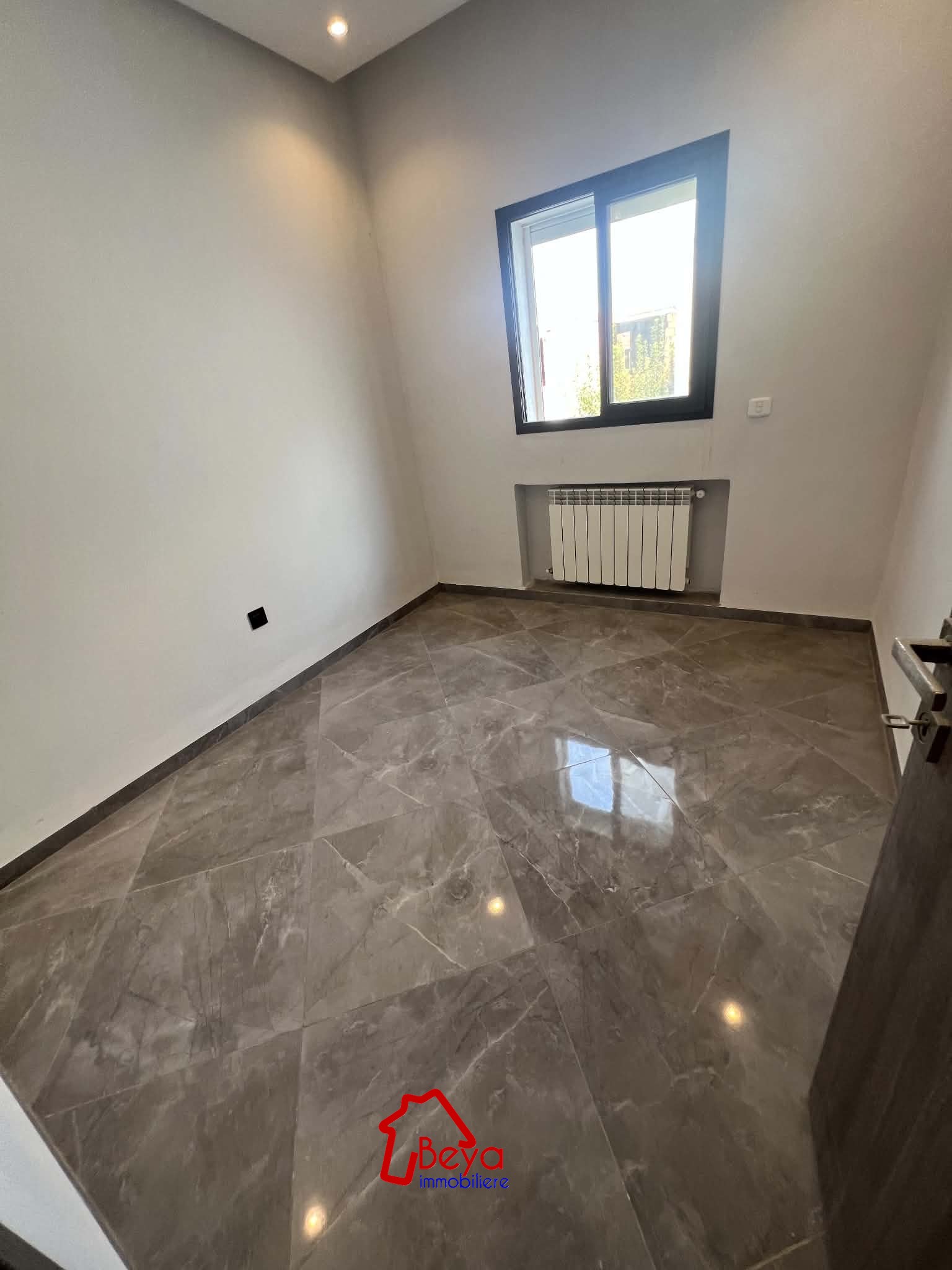 Korba&nbsp;Korba&nbsp;Vente&nbsp;Duplex&nbsp;Duplex zizou vva040